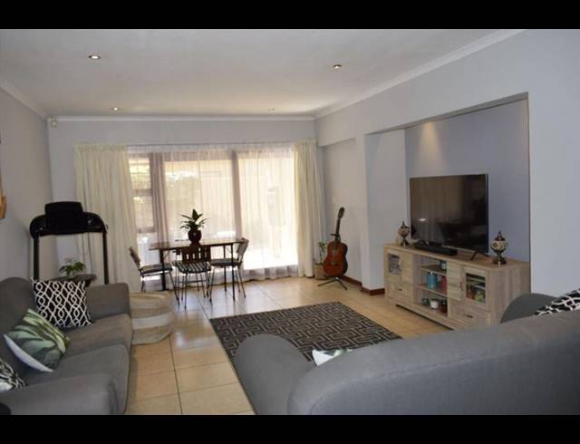 2 BEDROOM TOWNHOUSE FOR SALE IN BARDENE